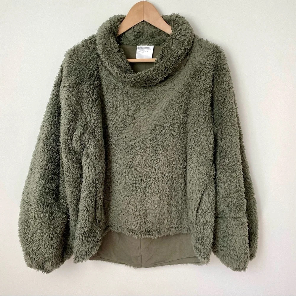 Lululemon 2020 Warm Restore Sherpa Pullover Army Green - Picture 6 of 10